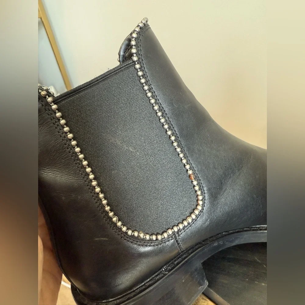 Coach Bowery Ball Chain Leather Ankle Bootie Size 8.5
